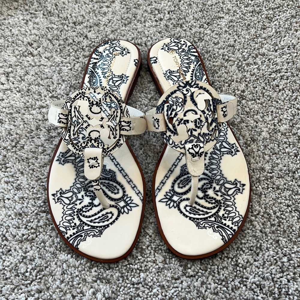 Tory Burch Miller Sandals Size 8.5 Bandana Pattern